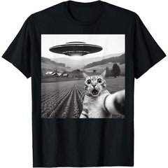 Cat Selfie With Alien UFO Funny Cat Gifts For Men Women Kid T-Shirt