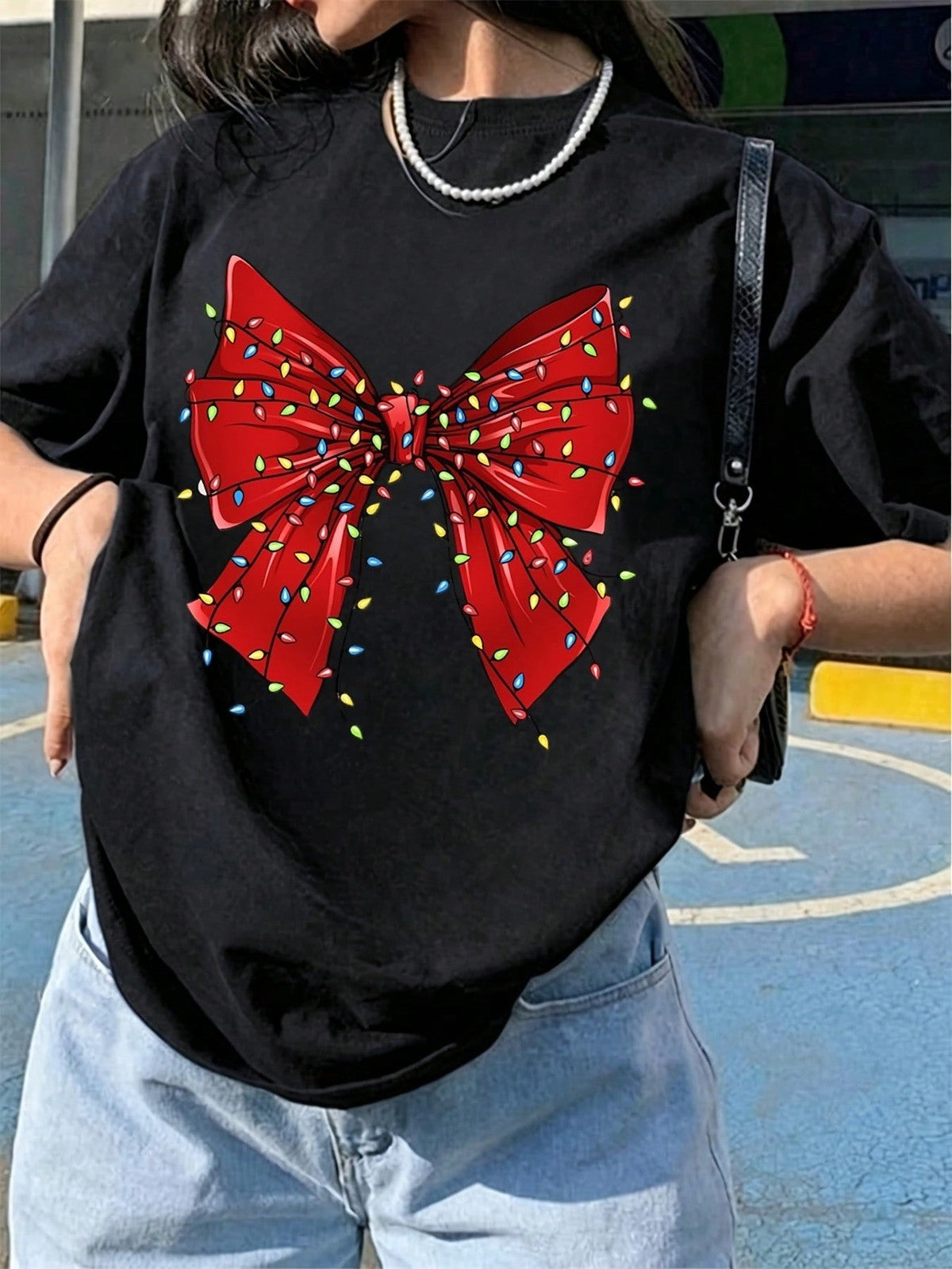 Red Bow Christmas String Lights Graphic TShirt Cute Casual Short Sleeve Tee
