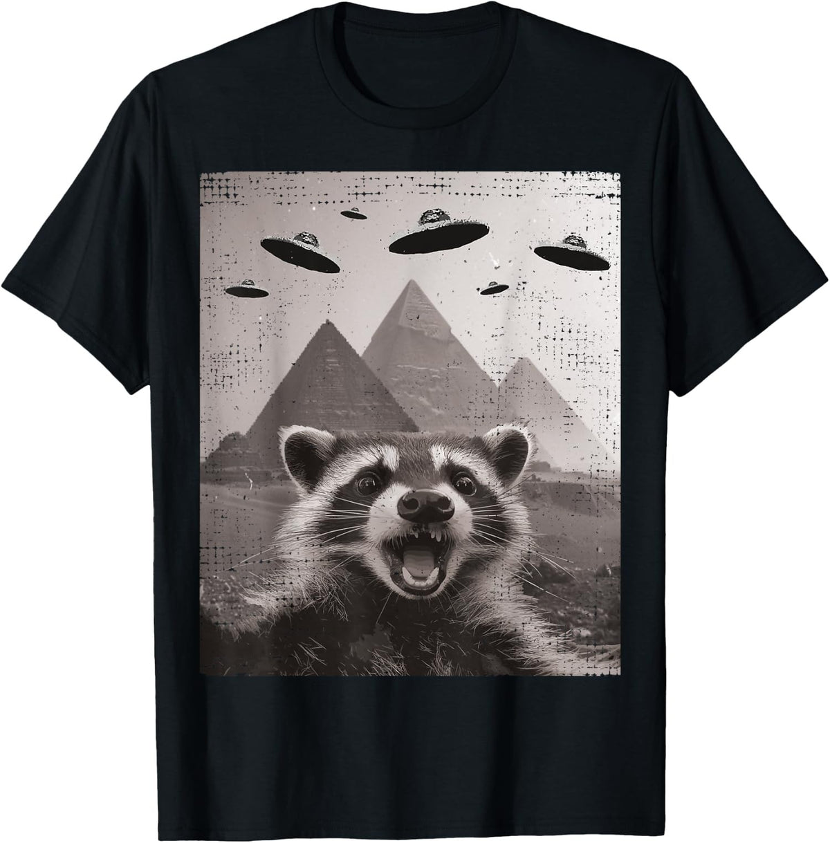 Raccoon UFO Meme - Funny Racoon Selfie with UFOs Unisex T-Shirt