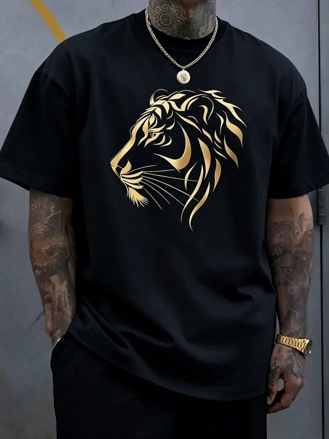 Men's Cotton Tee With Striking Lion Print Loose Oversized Fit