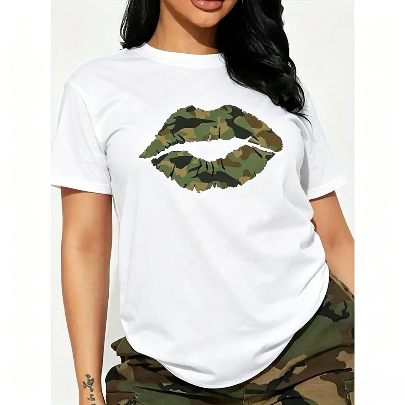 100% Cotton Fitted Camouflage Lip Print Short Sleeve Round Neck T-Shirt