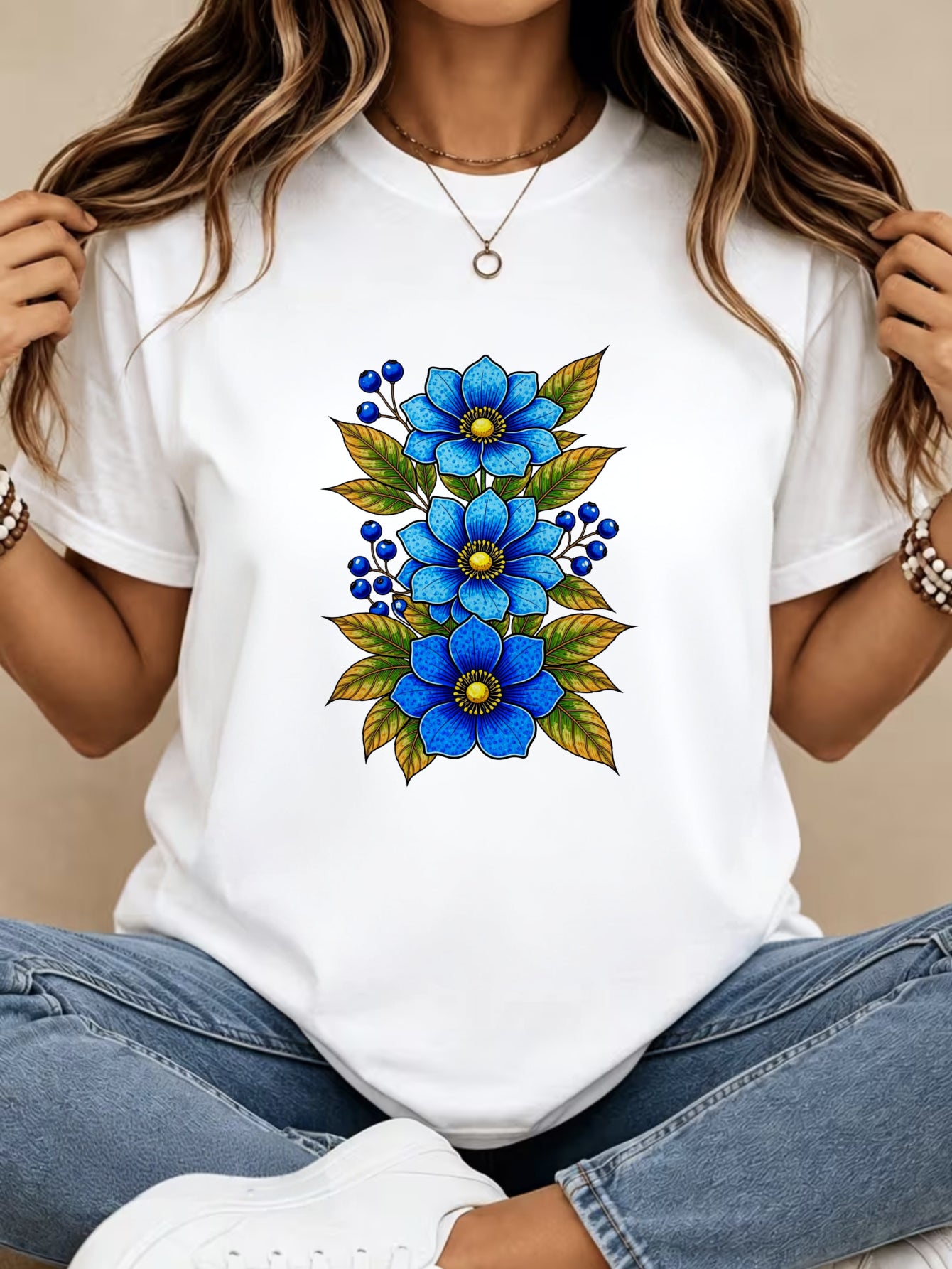Women Blue Floral Berry Botanical Graphic T-Shirt, Wild Flower Print Crew Neck Short Sleeve Casual Tee Top