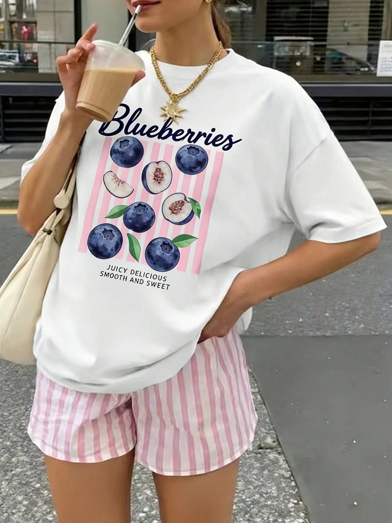 Blueberry Illustration Print Loose Short Sleeve Tee Unisex Crew Neck Casual Top