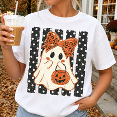 Halloween Ghost & Polka Dot Eerie Season, Cute Ghost, Halloween Pumpkin, Aesthetic Girly Style, Distressed Design Women's T-Shirt