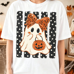 Halloween Ghost & Polka Dot Eerie Season, Cute Ghost, Halloween Pumpkin, Aesthetic Girly Style, Distressed Design Women's T-Shirt