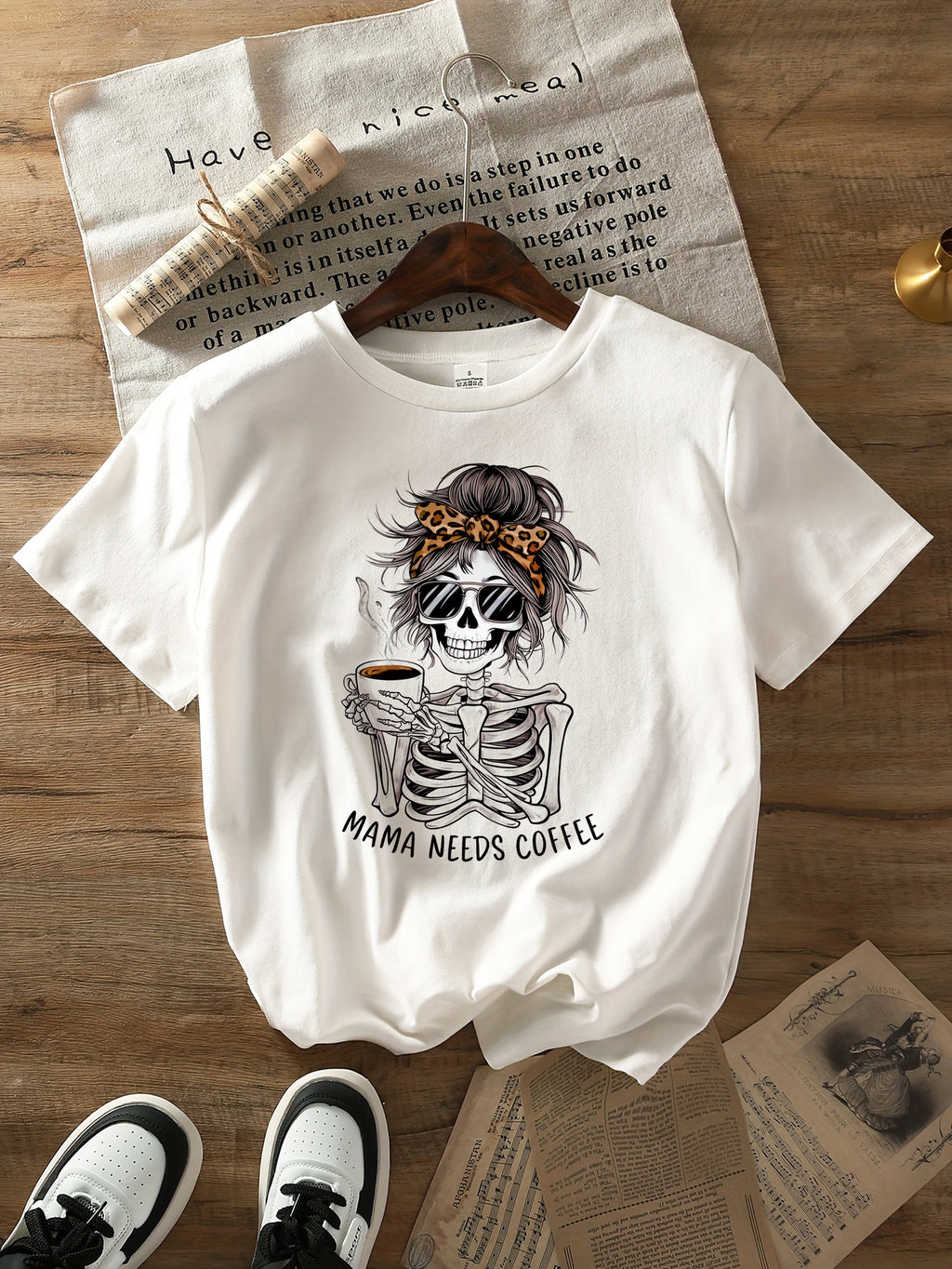 Mom Wants a Coffee-Themed Halloween T-Shirt Featuring a Skull Print, Perfect for Casual And Festive Outfits