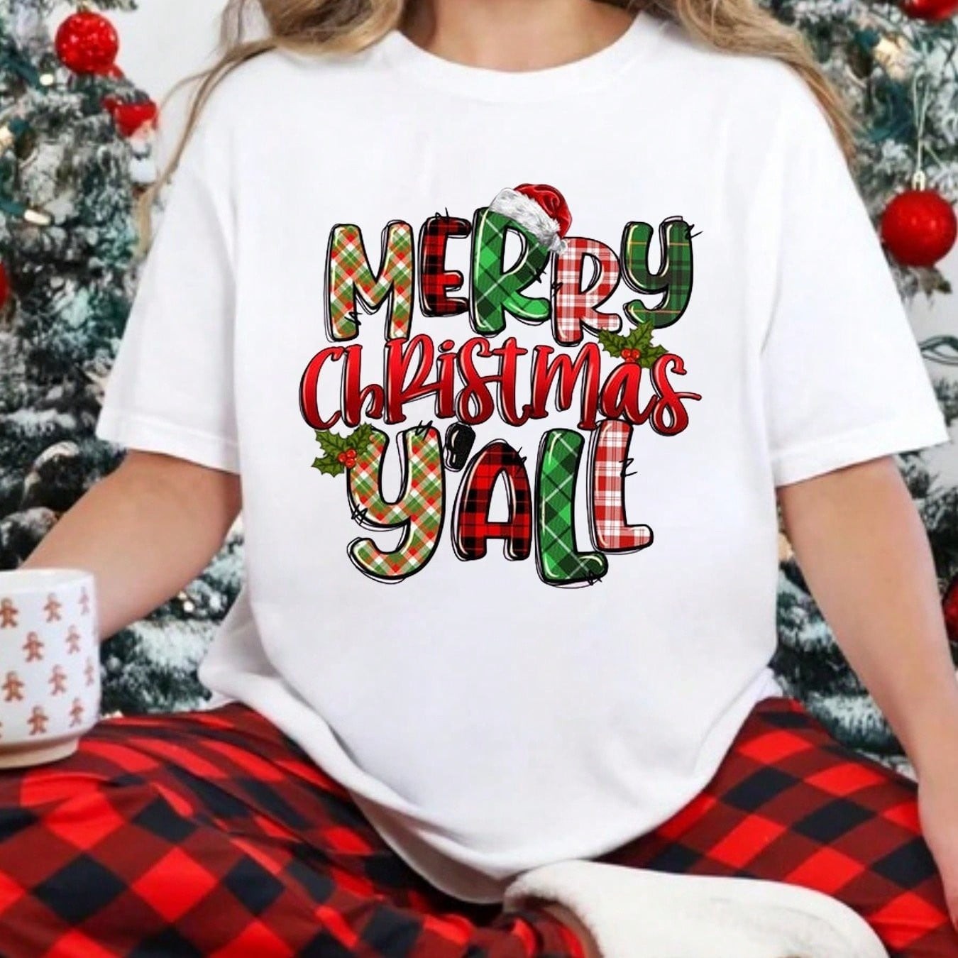 Women's Merry Christmas Y'All Plaid Santa Hat Print Short Sleeve Tee