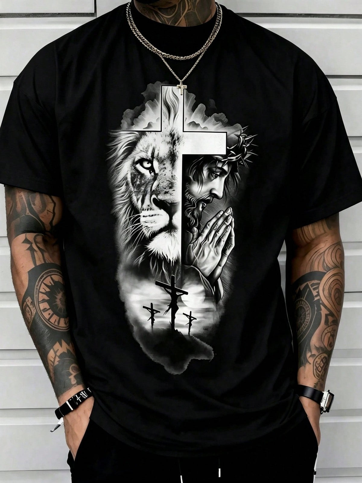 Man S' Lion Cross Print Black TShirt, Crew Neck, Casual Cotton Tee