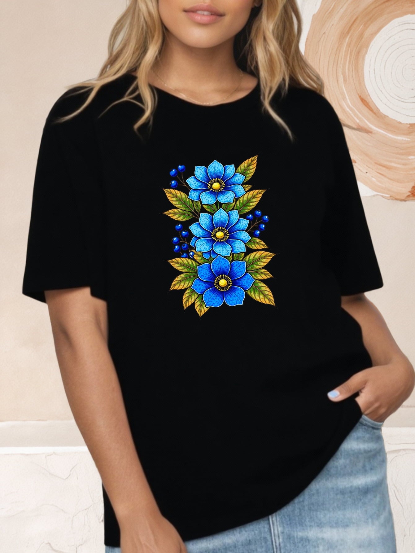 Women Blue Floral Berry Botanical Graphic T-Shirt, Wild Flower Print Crew Neck Short Sleeve Casual Tee Top