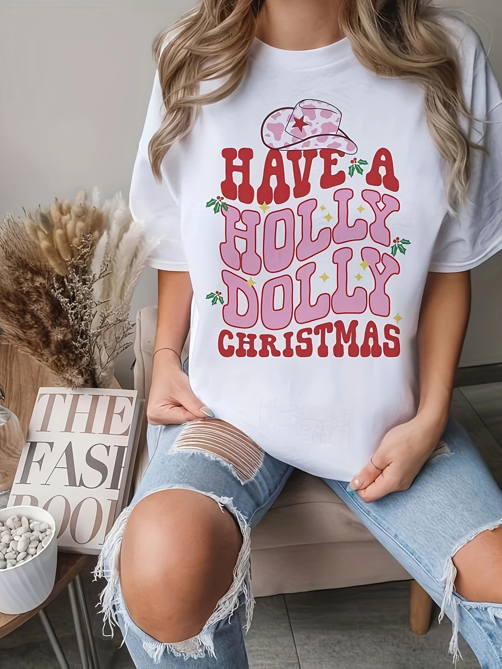 Holly Jolly Western Christmas T Shirt for Men Women, Unisex Pink Cow Print Cowboy Hat Holly Berry Country Xmas Graphic Short Sleeve Crewneck Tee