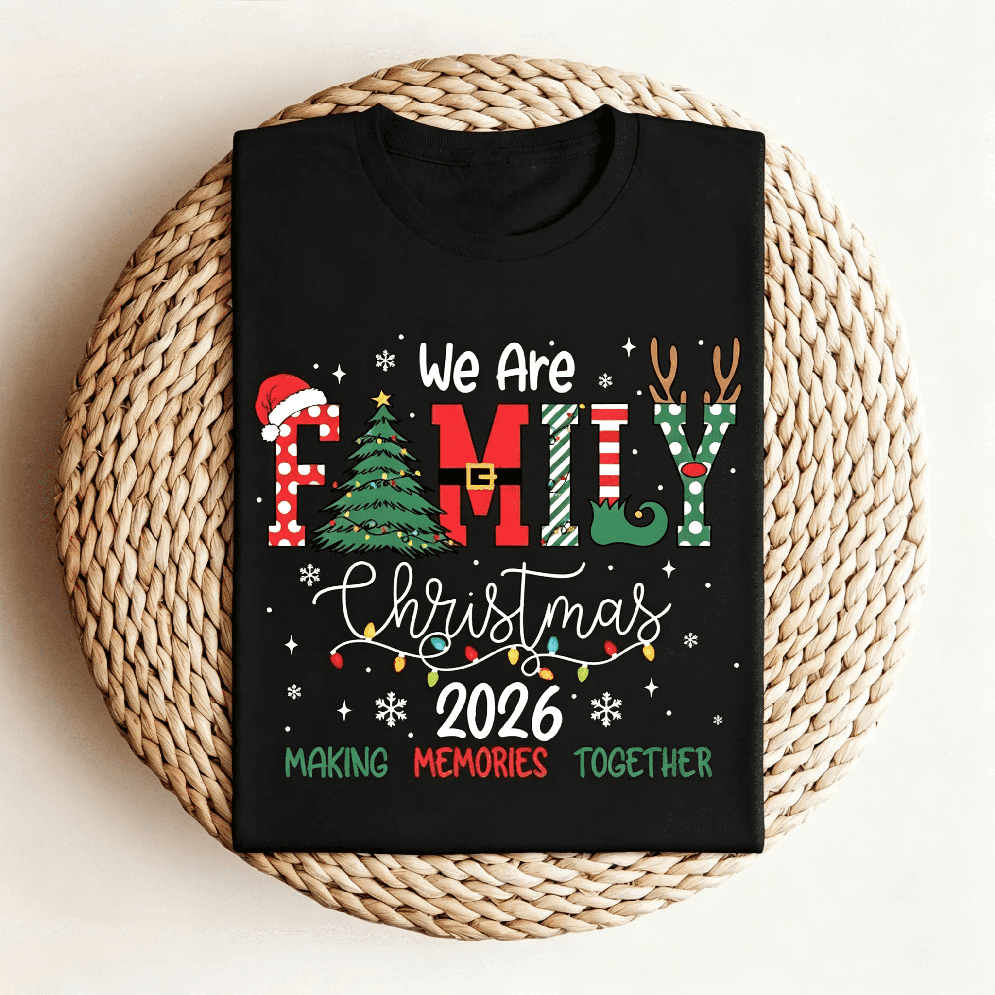We Are Family Christmas 2026 Graphic T‑Shirt, Festive Making Memories Together Crew Neck Short‑Sleeve Casual Holiday Tee for Family Matching Xmas Outfits