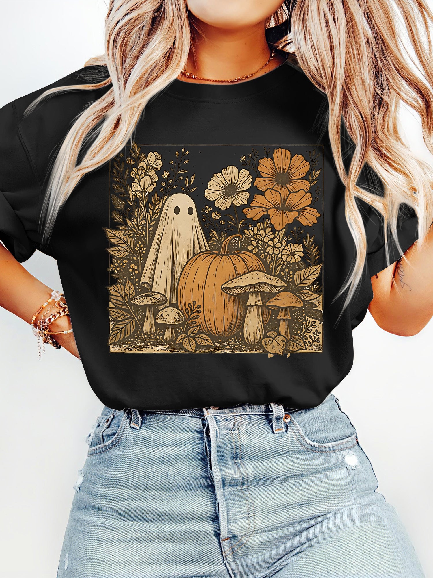 Women's Vintage Ghost Pumpkin Mushroom Floral T-Shirt, Fall Halloween Botanical Graphic Short Sleeve Tee