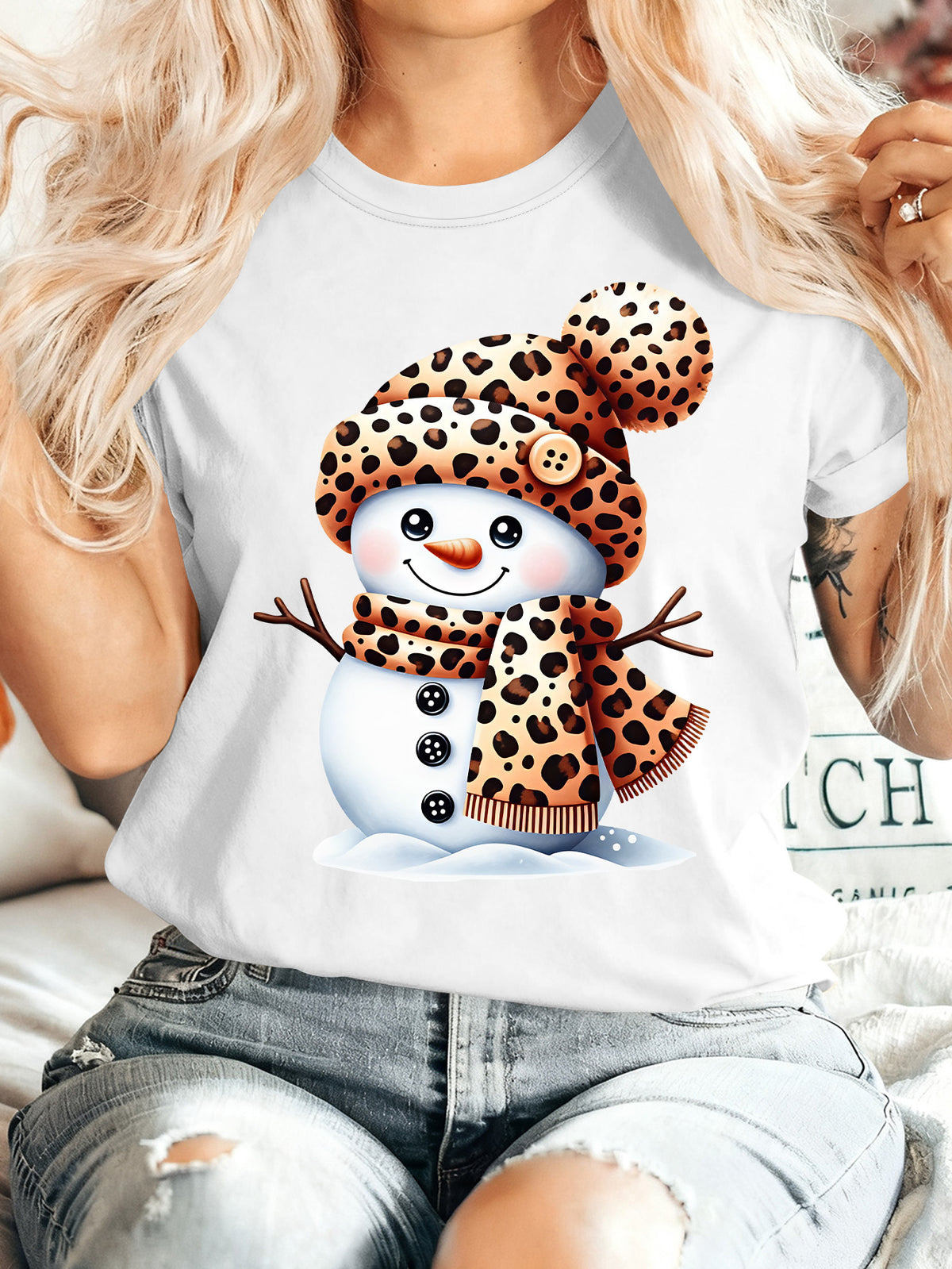Print Snowman Graphic T-Shirt, Cute Winter Snowman with Hat & Scarf Short Sleeve Tee, Christmas Holiday Casual Top