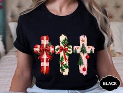 Christian Christmas Brushstroke Cross Trio T-Shirt, Preppy Christmas Tree Cross Graphic Print, Religious Holiday Faith Xmas Short Sleeve Top